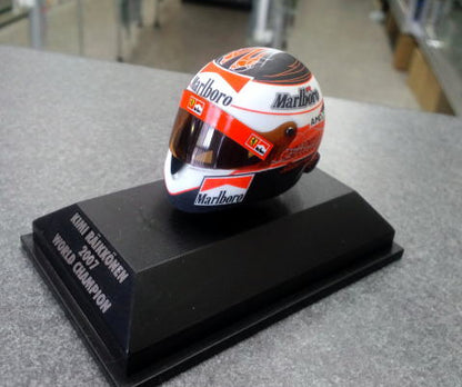 1/8 helmet '07 Raikkonen [D570]