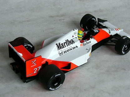 1/18 McLaren MP4/5B tobacco [D862]