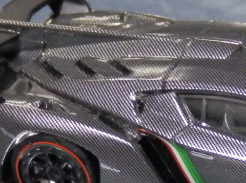 1/64 Lamborghini Veneno Carbon [D726]
