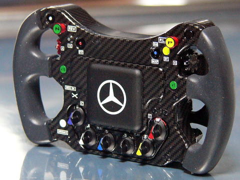 1/4 McLaren MP4/23 Steering [D658]