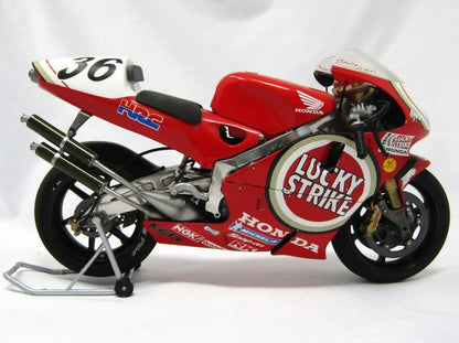1/12 Honda NSR500 '98 Lucky Strike [D966]
