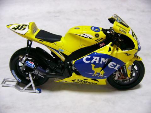1/12 Yamaha YZR-M1'06 camel [D389]