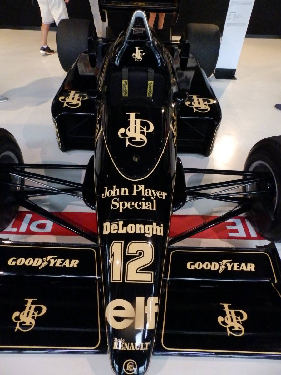 1/20 Lotus 98t [D120] – Museum Collection